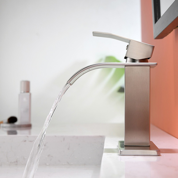 Mezclador de agua fría y caliente negro mate, grifo de lavabo en cascada para baño, acero inoxidable